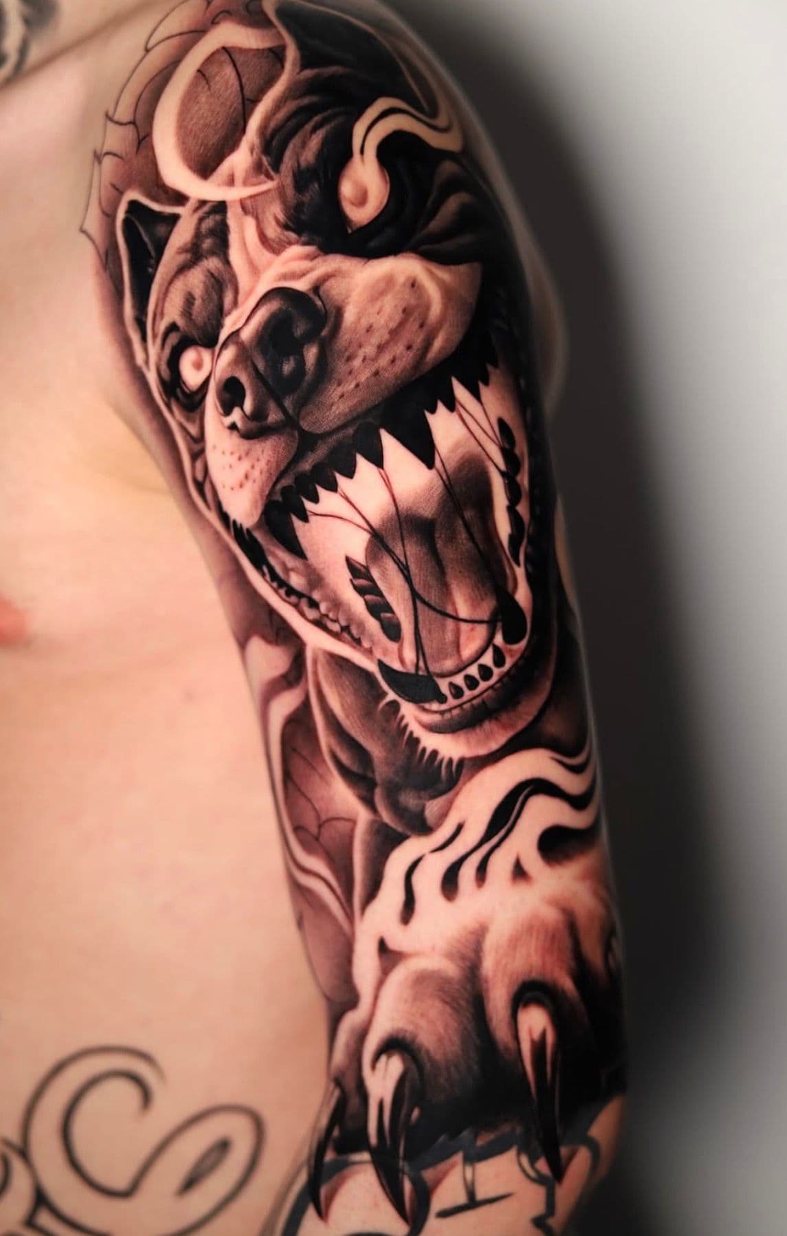 Esempio di tatuaggio Black & Grey