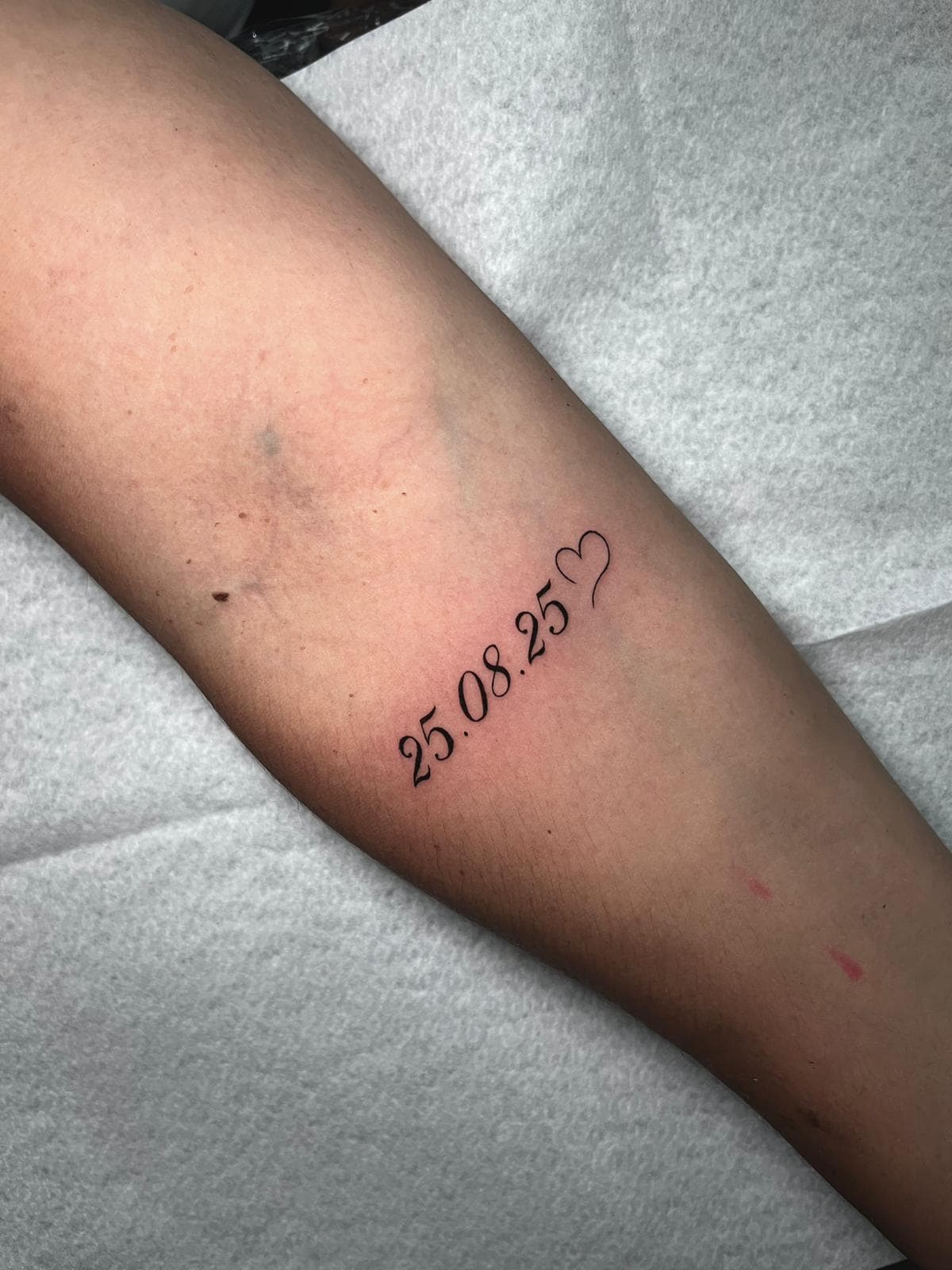 Esempio di tatuaggio Fine Line