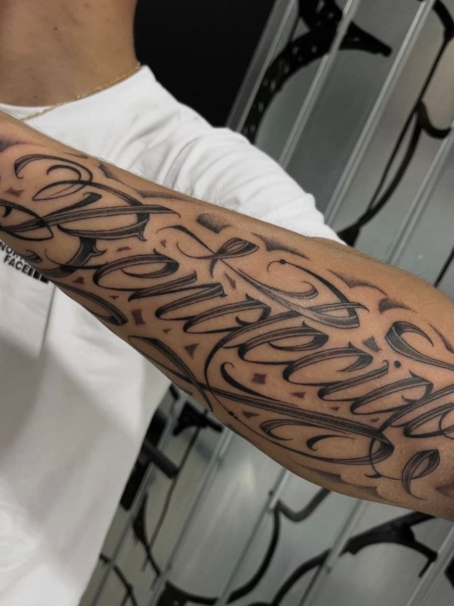 Esempio di tatuaggio Blackwork